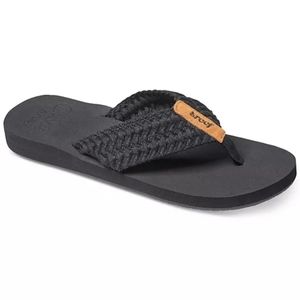 Reef Cushion Threads Flip-Flops
Sz 8